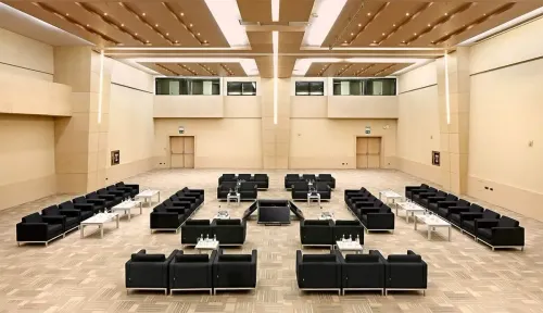 Elegant Minimalist Auditorium for Energetic Tech Conferences