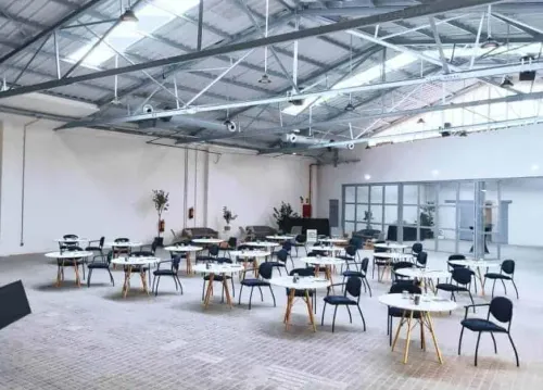 Versatile Blank Canvas With a Contemporary Edge for Corporate Gatherings