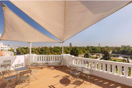 Urban Chic Venue With Nature-Inspired Interiors for Versatile Events