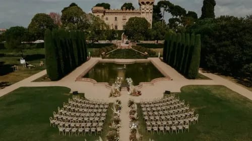 Majestic Courtyard Venue With Gothic Lush Garden for Exclusive Celebrations