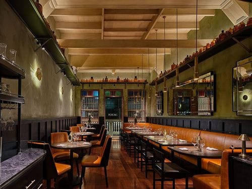 Progressive Thai-Chinese Venue with Historical Charm