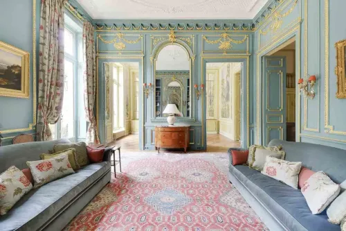 19th-Century Chateau With Neoclassical Grandeur for Posh Social Gatherings