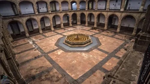 16th-Century Historical Courtyard With Colonial Elegance for Grand Events