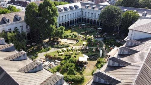 Neoclassical Venue With Lush Courtyard