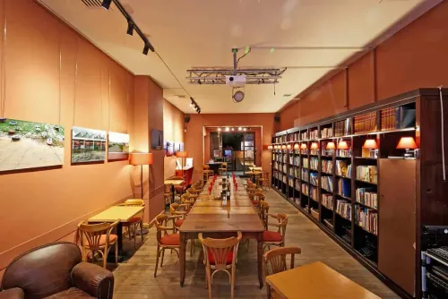 Warm and Cosy Library Venue with Artistic Flair for Intimate Exhibitions