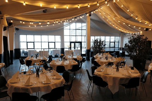 Coastal Industrial Retreat With Flexible Interior and Beach Access