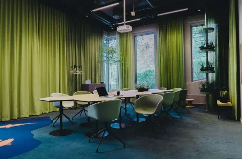 Scandinavian Retreat With a Verdant Charm for Visionary Corporate Gatherings