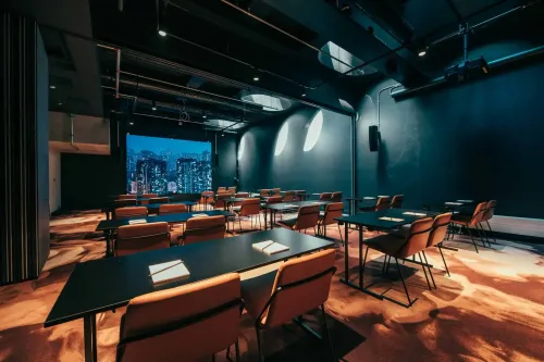 Industrial Elegance With Skylit Charm for Dynamic Corporate Events