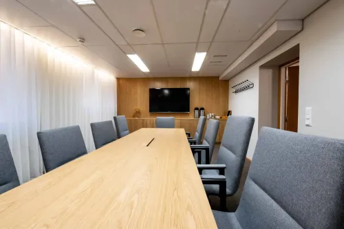 Radiant Minimalistic Boardroom for Strategic Meetings and Creative Workshops