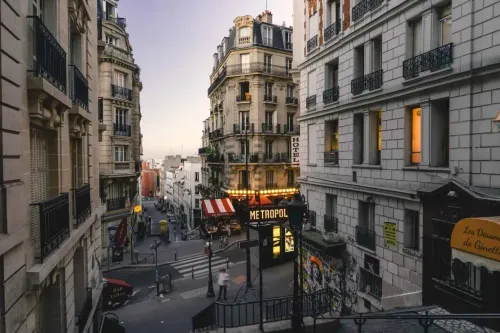 A Guide to Hosting a Workshop in Paris
