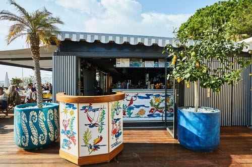 Light-Filled Beachside Restaurant With Panoramic Views for Intimate Gatherings