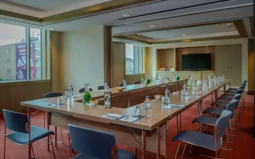 Contemporary Space With Panoramic Views for Engaging Corporate Events
