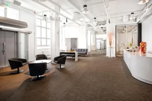 Flexible modern space for corporate gatherings