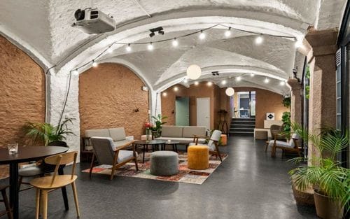 Cosy Modern Vaulted Hall for Memorable Corporate and Social Gatherings