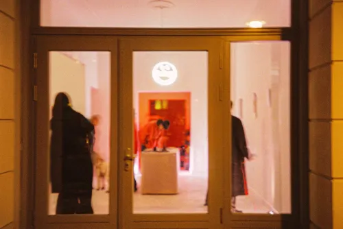 Bright Urban Hub for Cultural Gatherings, Panels and Screenings