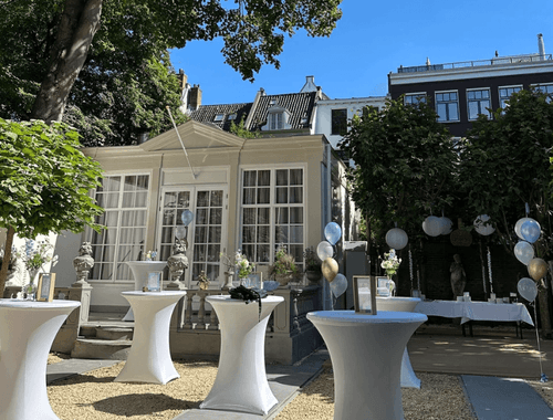 Classical Pavilion Garden with Canal Views for Cocktails