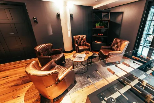 Industrial-Chic Lounge for Stylish Mixers and Networking Events