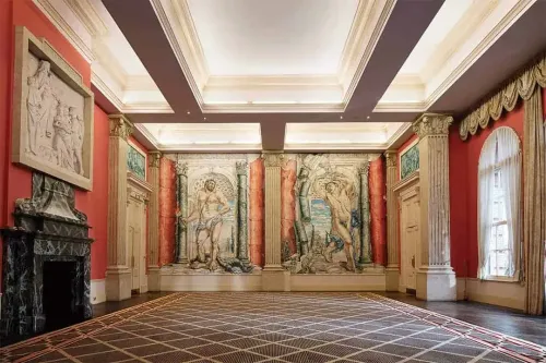 Historic Venues for Corporate Events: Merging Tech With Tradition