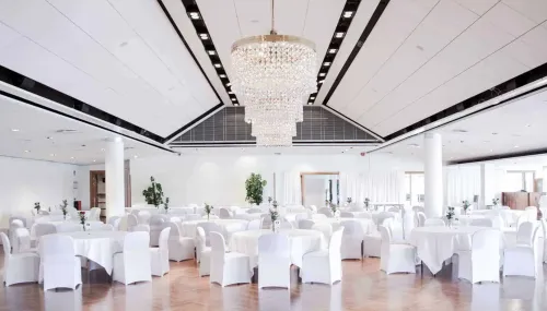 Grand Crystal Ballroom With Sweeping Panoramic Views for Exquisite Galas