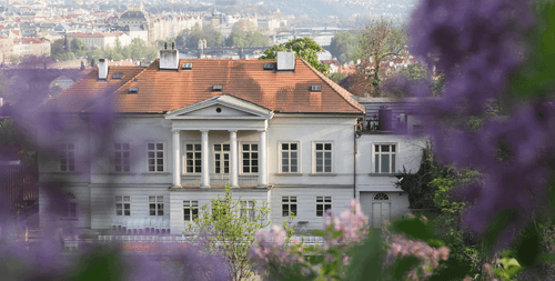 Elegant Neoclassical Villa With Stunning Views for Elite Garden Parties