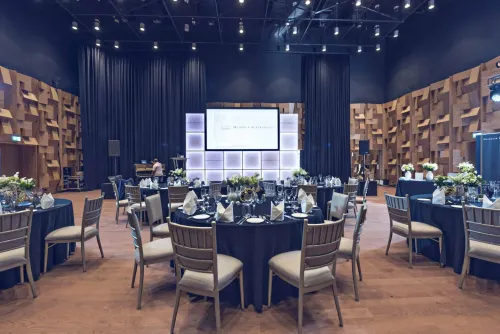 Luxurious Event Space With Quirky Interiors. Dubai Opera. Studio