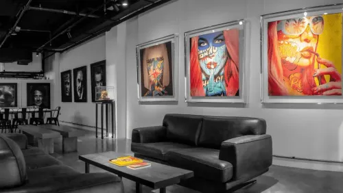 Urban Art Gallery With Cutting-Edge Design for Creative Showcases. Gallery 27