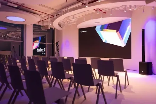 Futuristic Venue With Curved Ceilings and Soft Furnishings for Immersive Workshops. Daos Hub. Event Lab