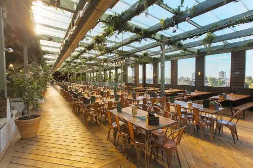 Botanical Rooftop With Incredible City Views for Memorable Social Events. Incipio Group. Pergola Olympia