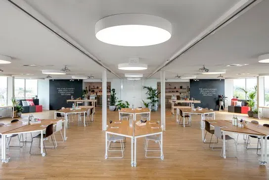 Sleek Glass-Walled Venue With a Panoramic Terrace for Product Launch ...