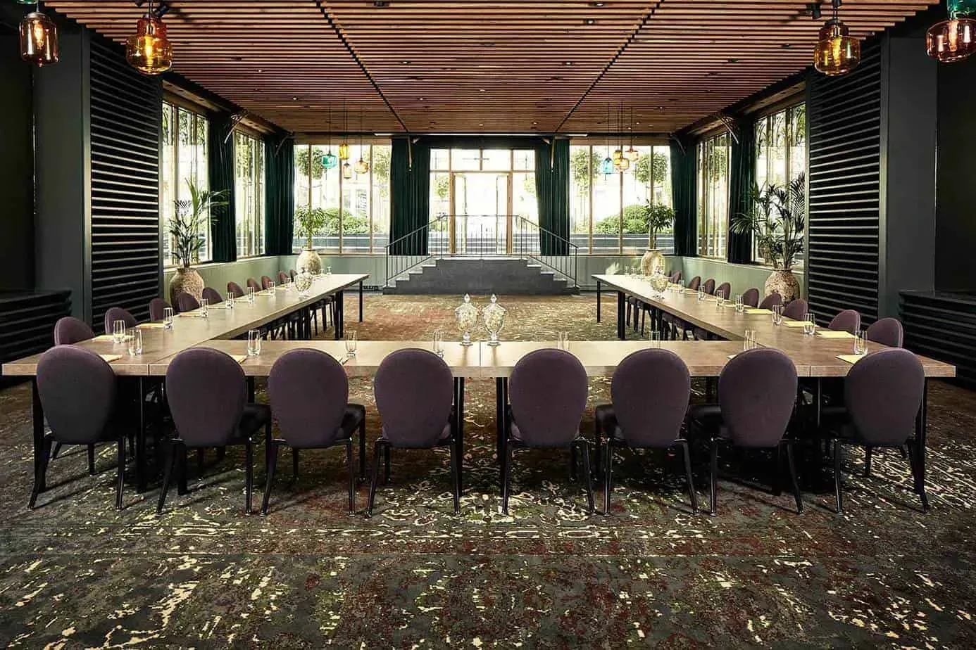 Luxe Garden Venue With a Timeless Charm for Upscale Corporate Events in ...