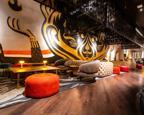 Trendy Urban Oasis for Corporate Events. Hotel Indigo. Restaurant & Bar